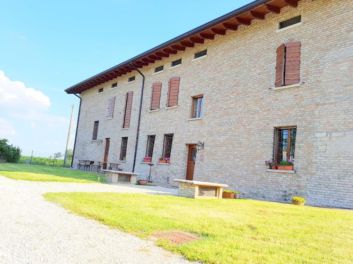 La Garzaga Turismo Rurale Ceresara Экстерьер фото